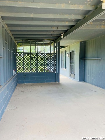 651 Riverside Dr Property Photo 2