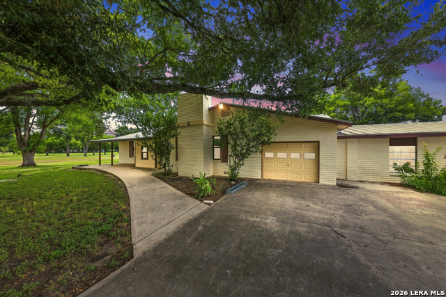 2531 Lower Seguin Rd Property Photo 1
