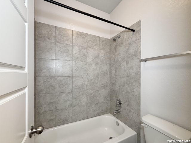 8226 Noble Crst Property Photo 12