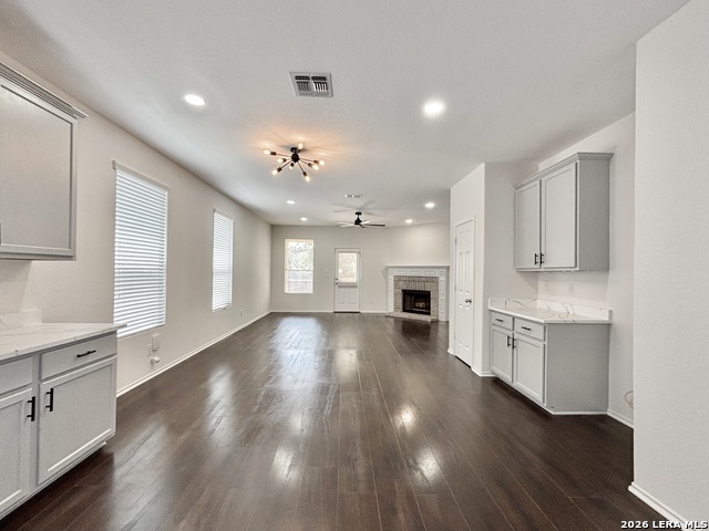 726 Silverado Way Property Photo 6