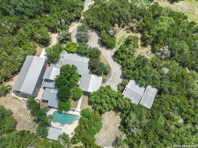 401 Buffalo Springs Spur Property Photo 3