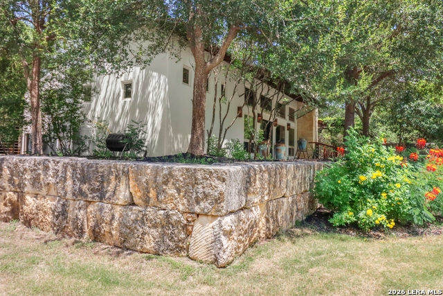 401 Buffalo Springs Spur Property Photo 15