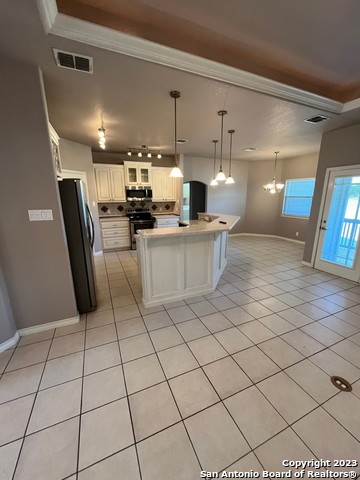 1835 White Tail Ln Property Photo 8