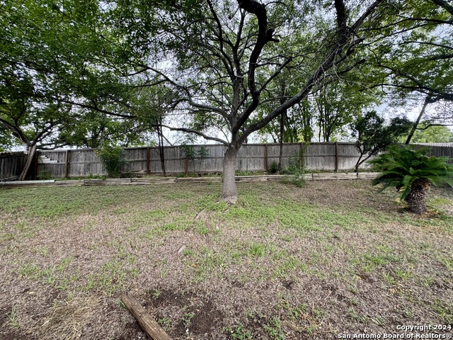 5115 Staplehurst St Property Photo 24