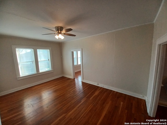 127 W Magnolia Ave Property Photo 4
