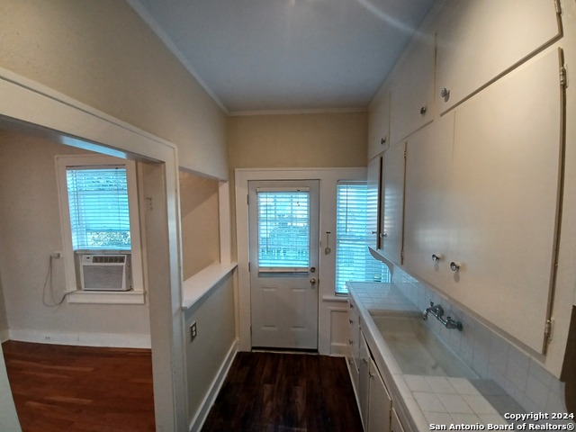 127 W Magnolia Ave Property Photo 16