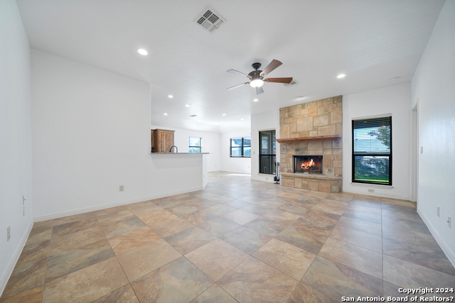 1634 Sunblossom Cir Property Photo 6