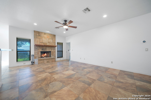 1634 Sunblossom Cir Property Photo 9