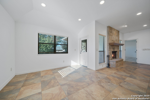 1634 Sunblossom Cir Property Photo 14