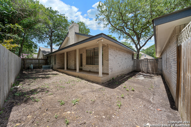 118 Golden Way Property Photo 28