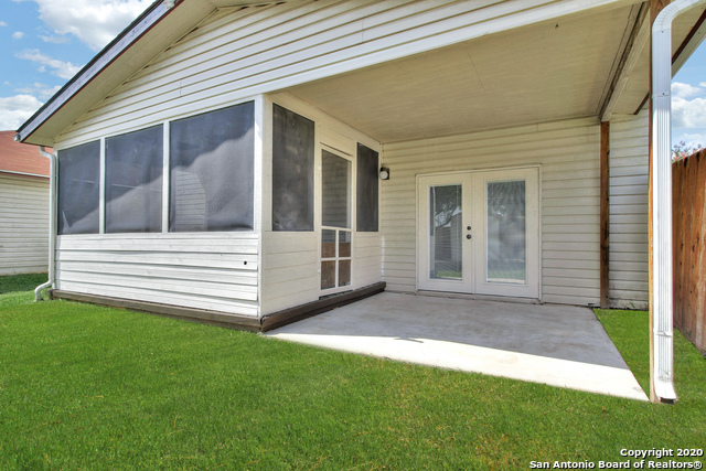9715 Kashmir Dr Property Photo 17