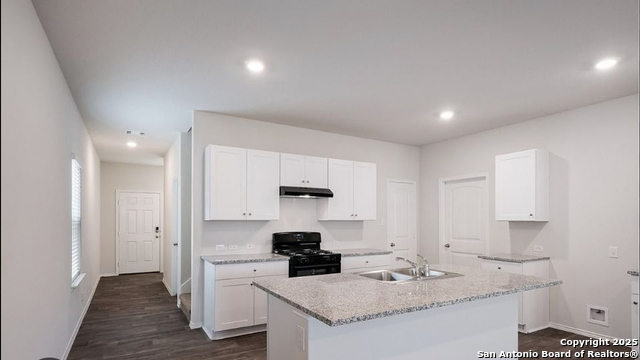 149 Middle Green Property Photo 2