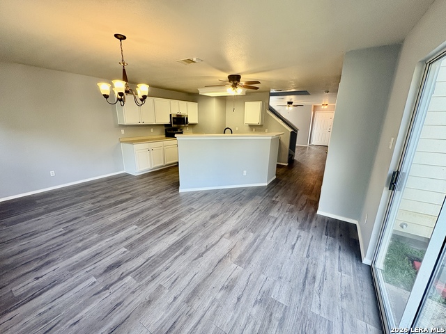 124 Booker Palm Property Photo 10
