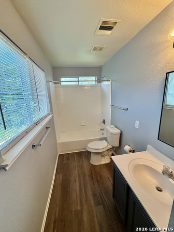 124 Booker Palm Property Photo 14