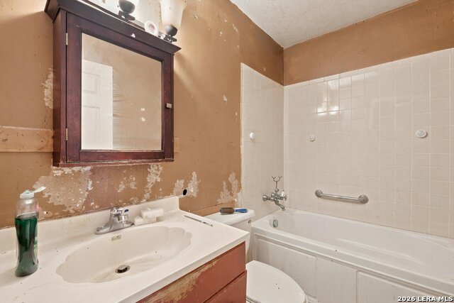 5675 Castle Glade Property Photo 11