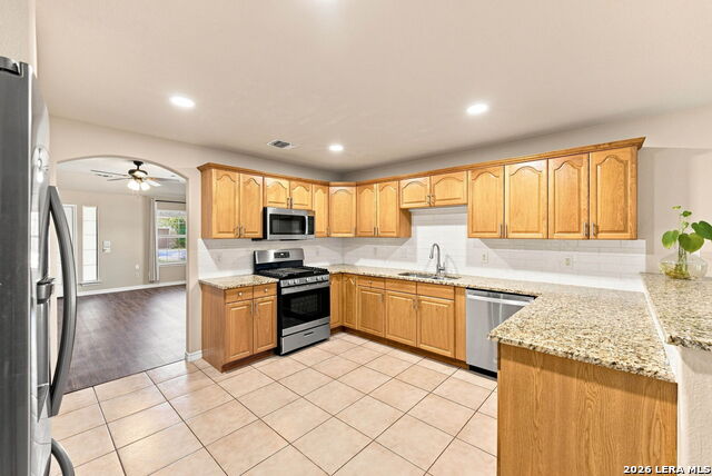 11707 Jarvis Dr Property Photo 6