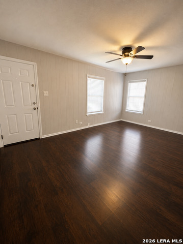 123 Harwood Dr Property Photo 3