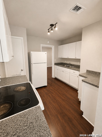 123 Harwood Dr Property Photo 4