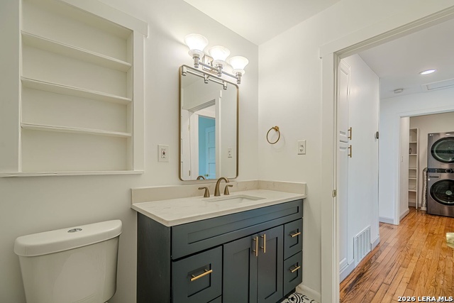 227 Devonshire Property Photo 23