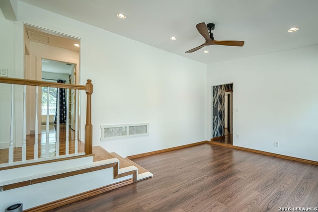227 Devonshire Property Photo 26