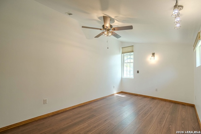 227 Devonshire Property Photo 31