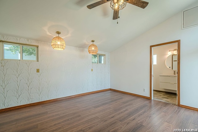 227 Devonshire Property Photo 33