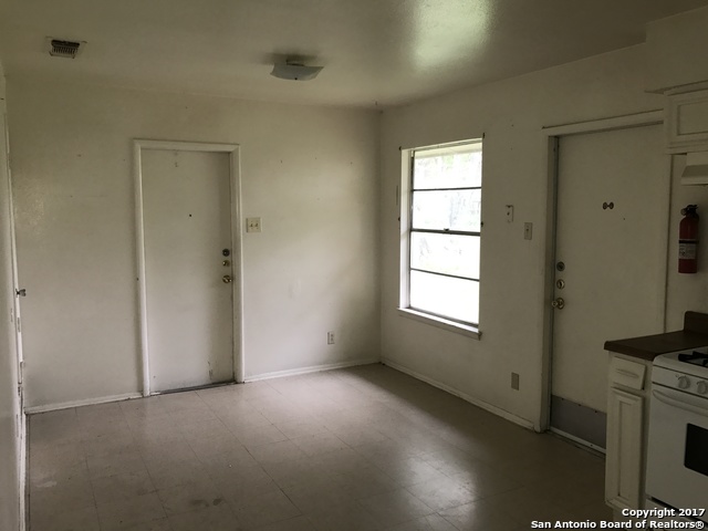 6007 Misty Valley Dr Property Photo 3