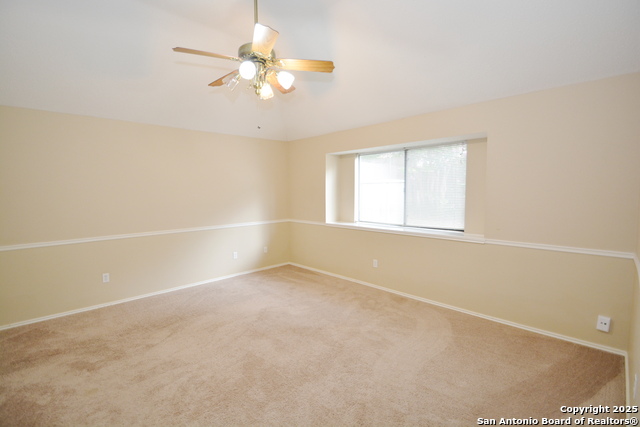 1011 Hedgestone Dr Property Photo 12
