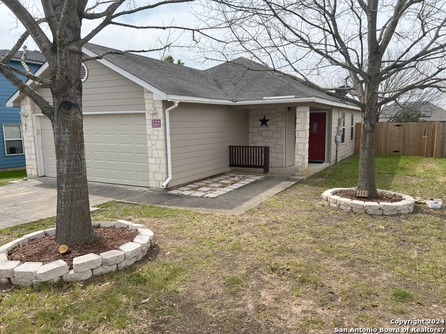 104 Briar St Property Photo 2