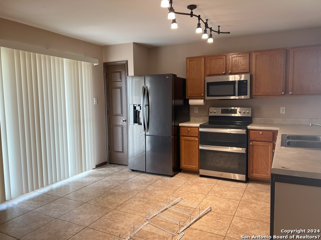 104 Briar St Property Photo 6