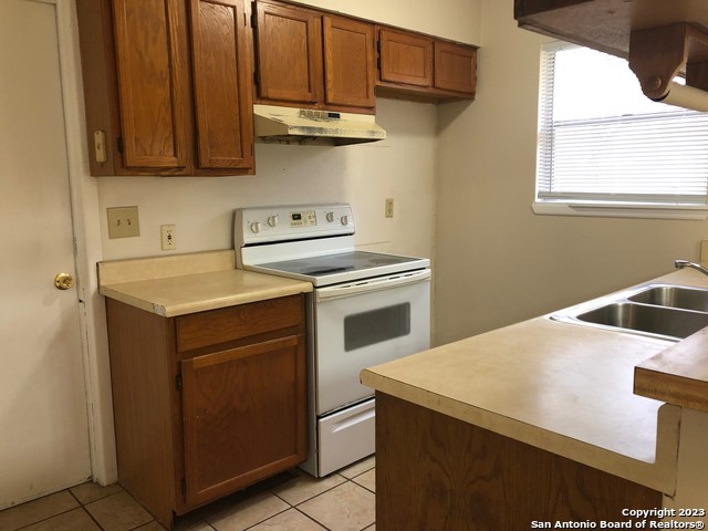 205 Beverly Dr Property Photo 3