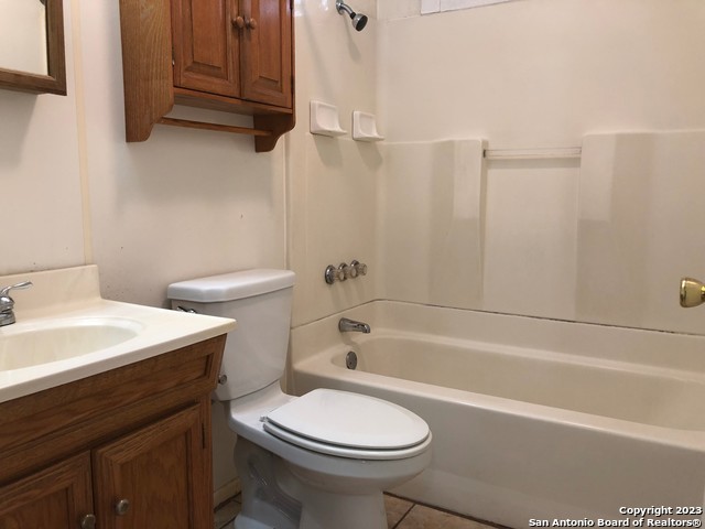205 Beverly Dr Property Photo 8