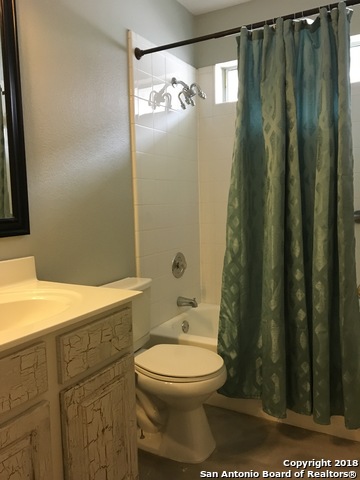 824 Cross Branch Dr Property Photo 8