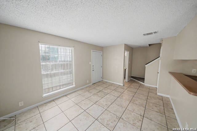 5216 Meadow Fld Property Photo 6