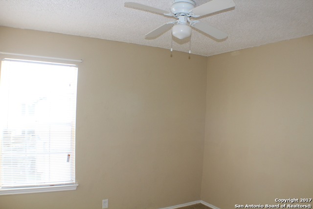 5216 Meadow Fld Property Photo 7