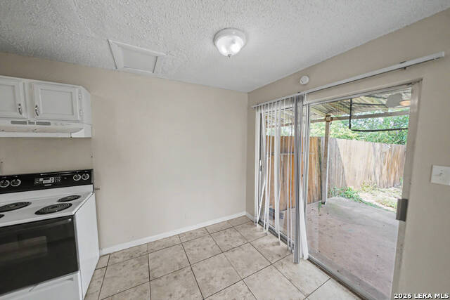 5216 Meadow Fld Property Photo 8