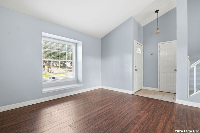 6915 Raintree Frst Property Photo 9