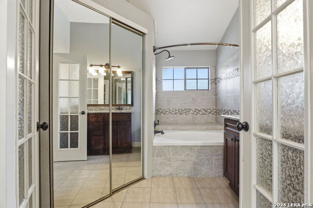 6915 Raintree Frst Property Photo 22