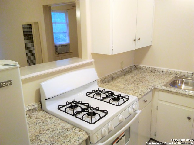 215 W Magnolia Ave Property Photo 8