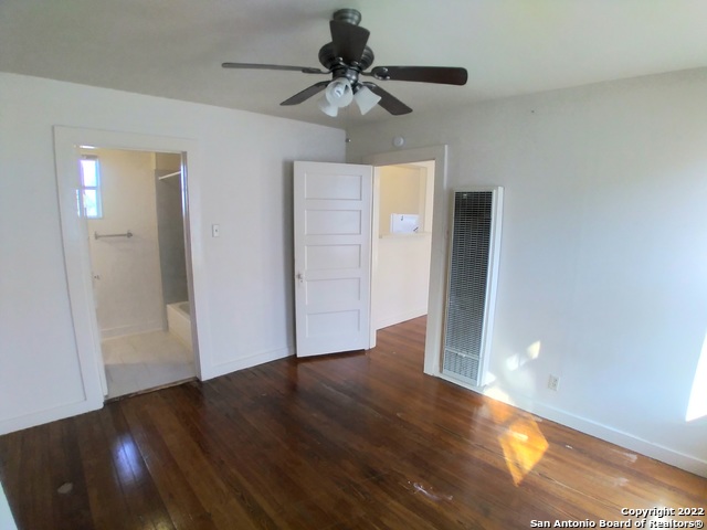 215 W Magnolia Ave Property Photo 20