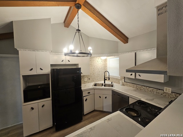 5027 Hershey Property Photo 7