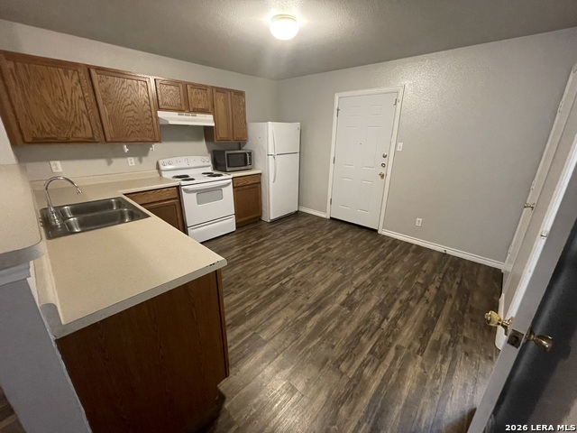 24 Bratton Dr Property Photo 4