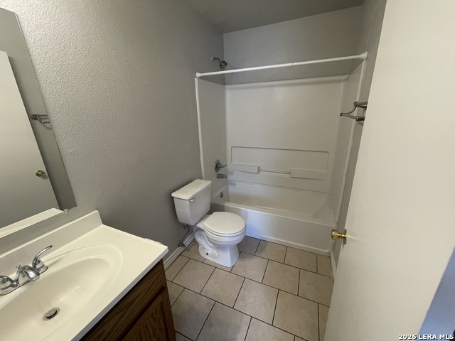 24 Bratton Dr Property Photo 8