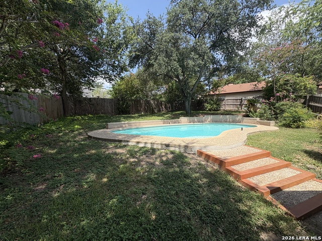 14527 Waddesdon Bluff Property Photo 3
