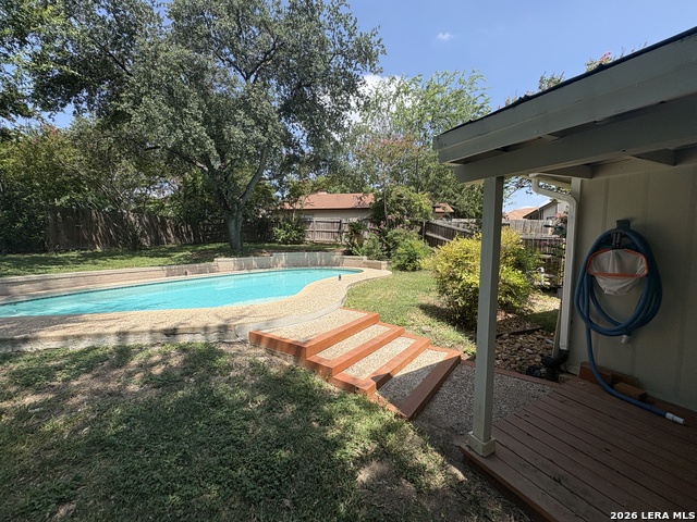 14527 Waddesdon Bluff Property Photo 4
