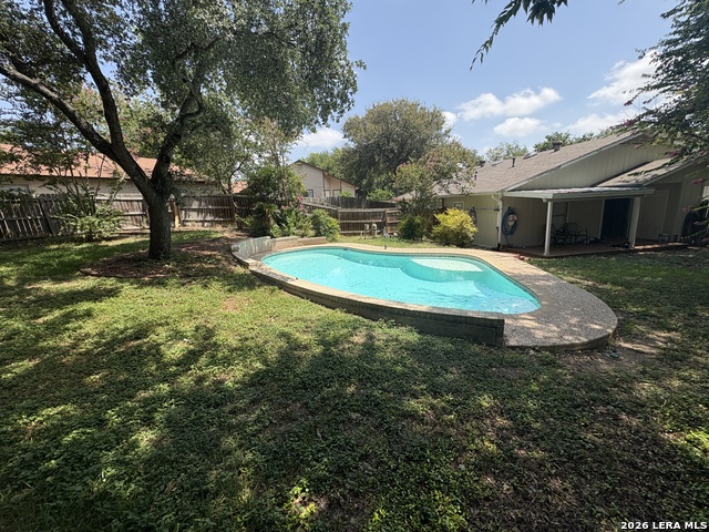 14527 Waddesdon Bluff Property Photo 6