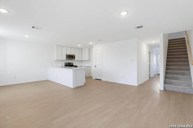11327 Evergreen Rose Property Photo 4
