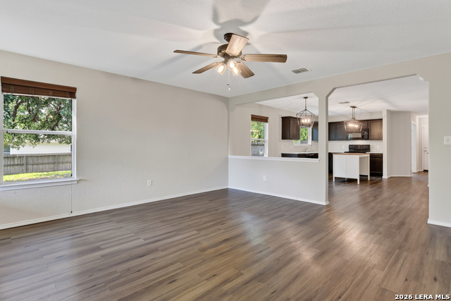 16118 Caballo Run Property Photo 11