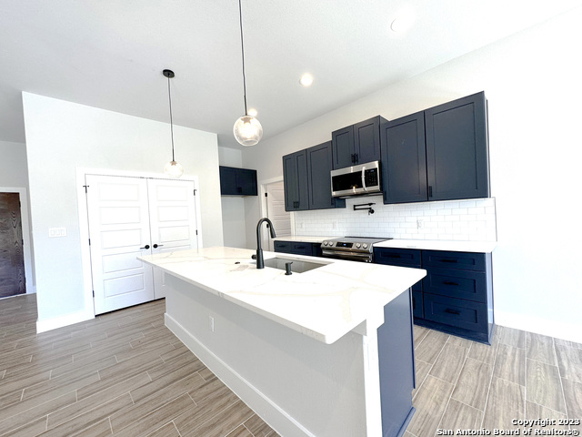102 George Erath Property Photo 6
