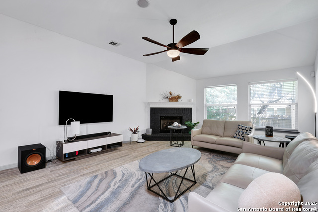 9815 Lockberry Ln Property Photo 10